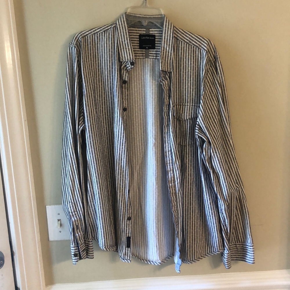 Calvin Klein Men’s Casual Button Down Striped Long Sleeve Shirt